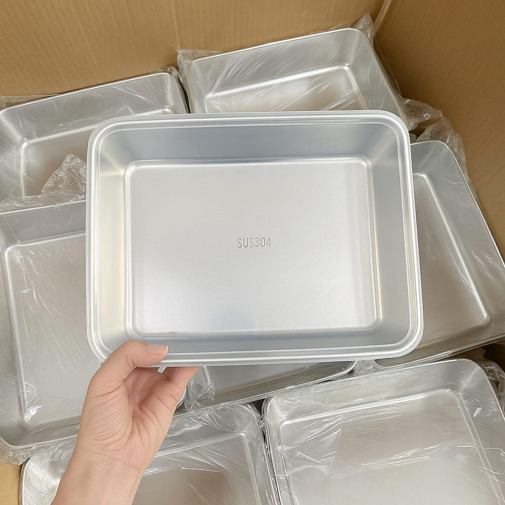 Bandeja de Acero Inoxidable 304 con Tapa Hermética (2.1 L – 26 × 20 × 6 cm) | ¡70% DE DESCUENTO!